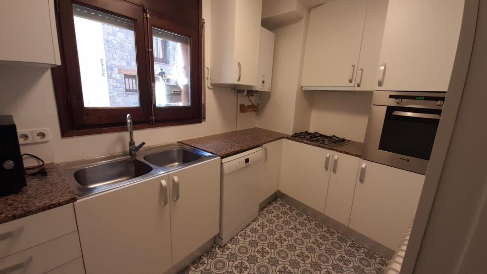 Apartamento En El Centro De ปุจเซร์ดา ภายนอก รูปภาพ